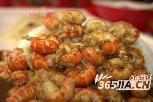 龙虾盖浇饭，是吃虾肉更过瘾，还是吃酱汁更下饭？