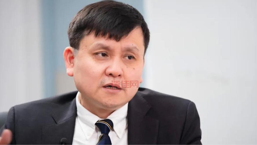 张文宏：医疗体系应对能力仍需扩充，基层医疗建设需加快