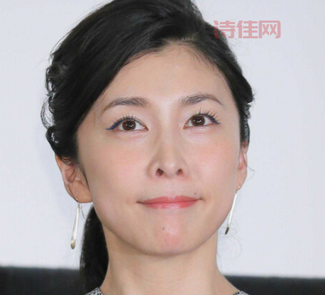女演员竹内结子去世年仅40岁，疑因自杀警方介入调查
