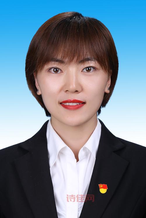 阿拉善女主角