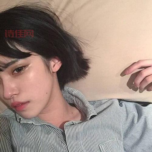 关注黄思思微博，和女神一起分享美好生活！