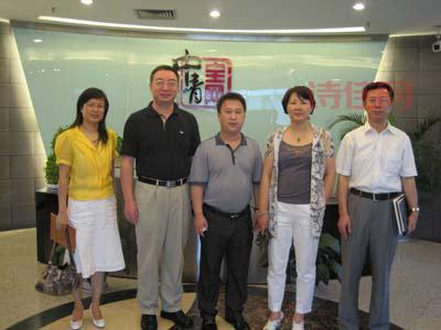 29岁就当中青宝董事长，他爸刚辞职就接任了
