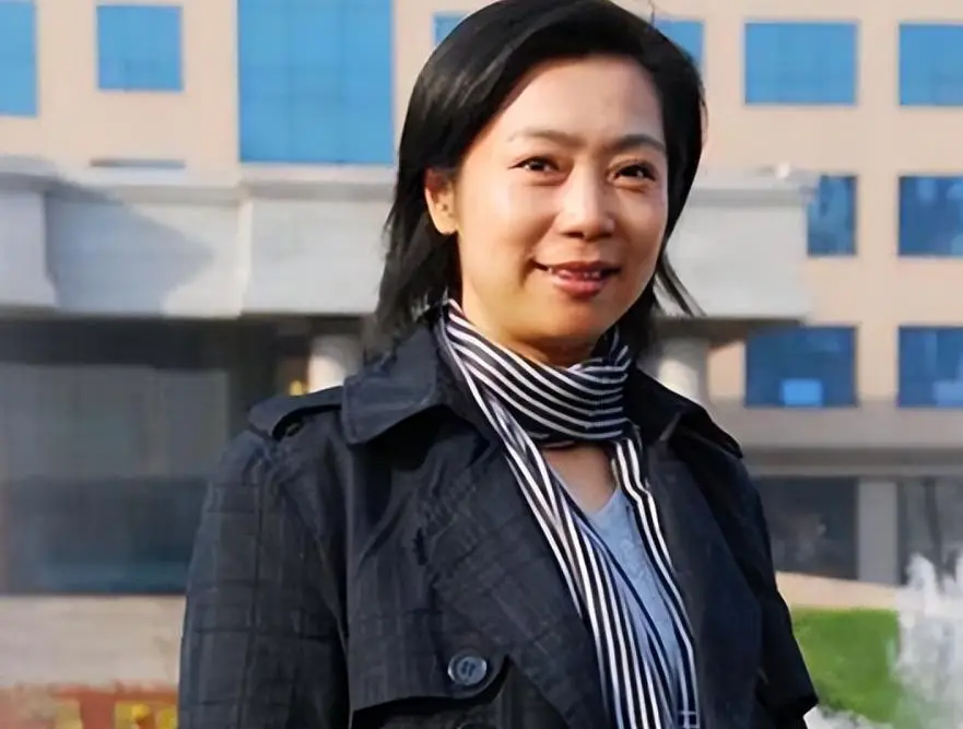 梁艳：中国女排5连冠的功臣，丈夫是姚明的兄弟，现在是首席富姐