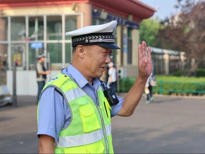 博兴60岁老交警尹洪军：退休在即，坚守一线不褪色