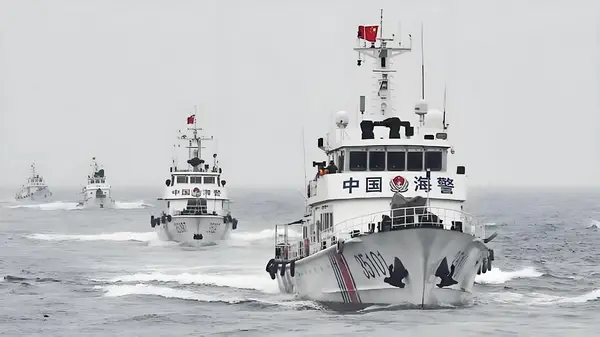 钓鱼岛海域亮剑，中国海警依法驱离非法侵入钓鱼岛的日本船只