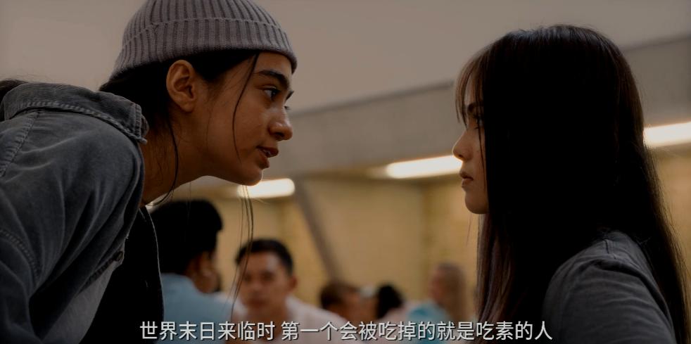 网飞新剧热度第一，却扑得很难看，网友：看完两集被气的血压高