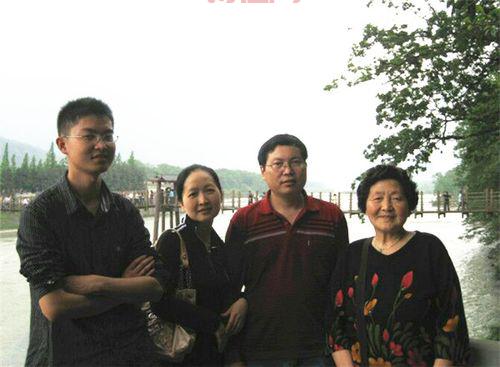 鲜宗丽
