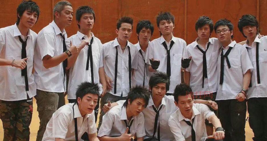 07届快男蘑菇屋合体看哭网友，他们都经历了什么？