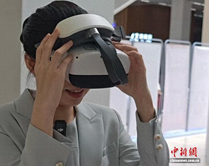 2025辽宁省图书博览会启幕 科技感、文艺范儿、公益味儿