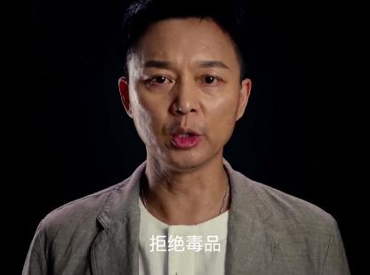 艺人吸毒源于空虚？叶璇曝圈内艺人吸毒后行为疯狂，拿剑敲老前辈