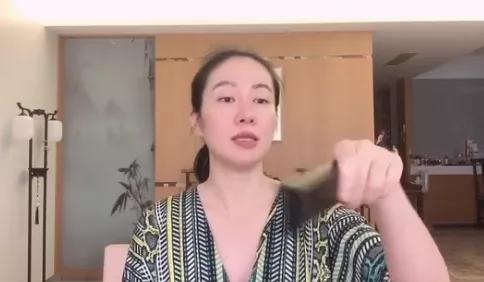 艺人吸毒源于空虚？叶璇曝圈内艺人吸毒后行为疯狂，拿剑敲老前辈