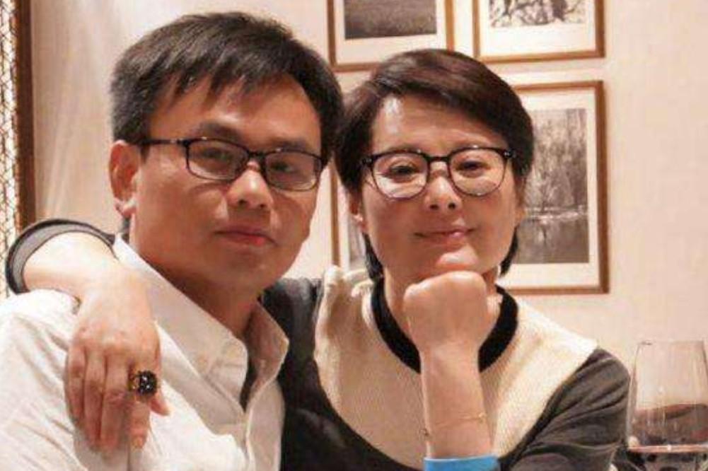徐威独宠袁立12年却娶了张怡宁，袁立输在了哪里，如今现状如何