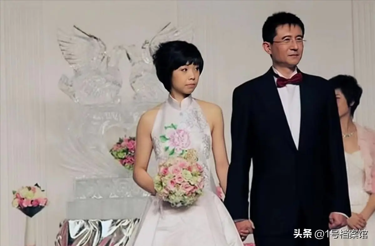 徐威宠袁立12年, 为什么转身娶大魔王, 张怡宁背后的故事