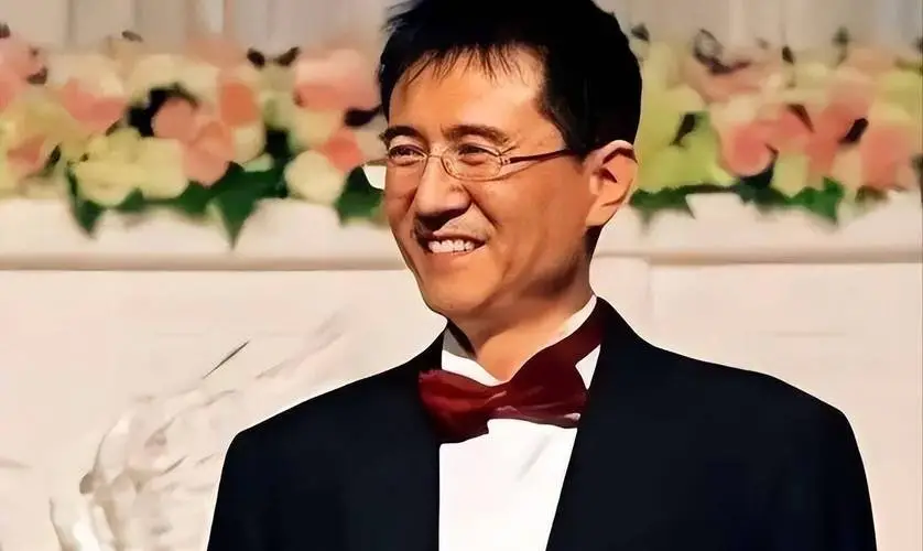 袁立与他同居12年，将美好的年华都给了他，他却选择和张怡宁结婚
