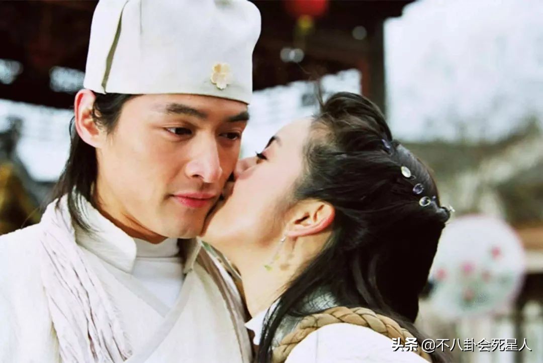 曾红极一时的台湾女星：林心如、贾静雯辛苦养家，陈乔恩恋爱脑