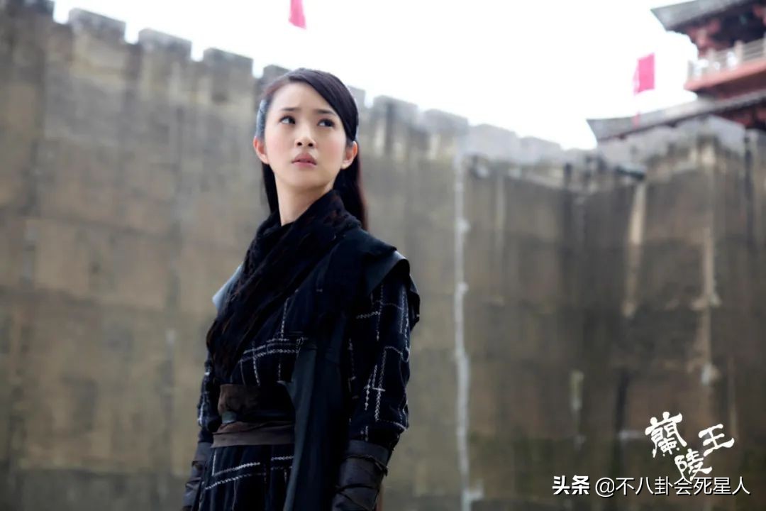 曾红极一时的台湾女星：林心如、贾静雯辛苦养家，陈乔恩恋爱脑