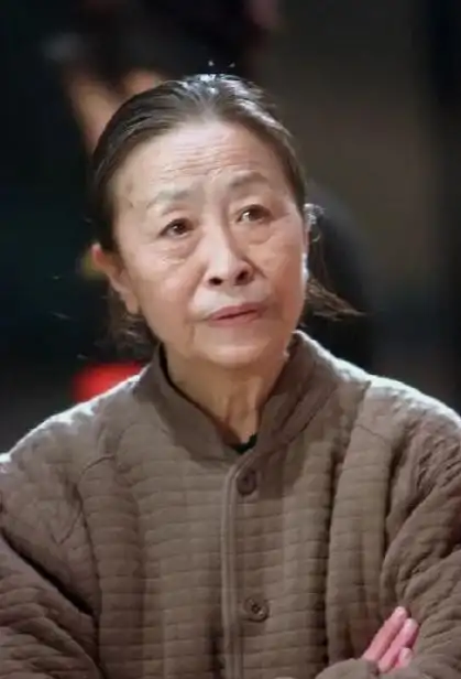 缅怀老艺术家张少华：从穷人家的孩子到老戏骨，她的75年堪称传奇
