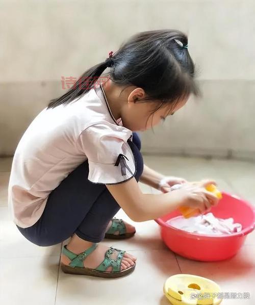 女子买菜拍照后扔掉