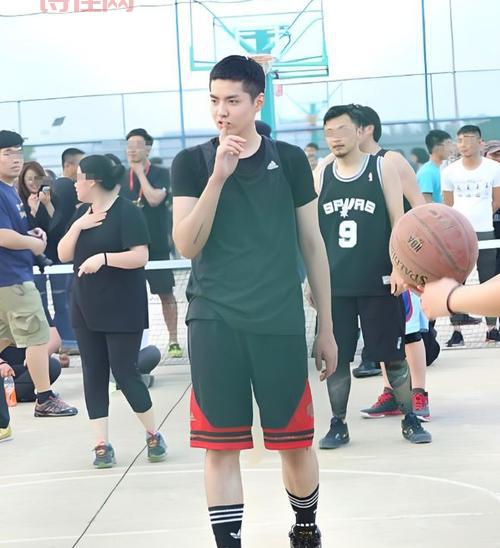 吴亦凡退出娱乐圈了？这背后到底发生了什么！
