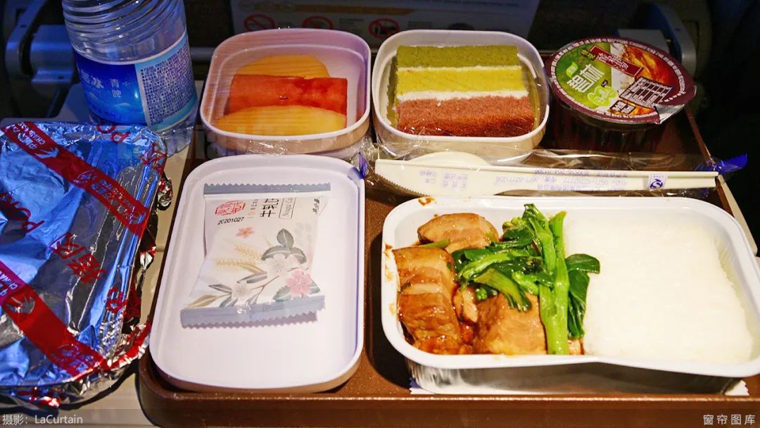 曾经茅台畅饮的飞机餐，是如何变难吃的