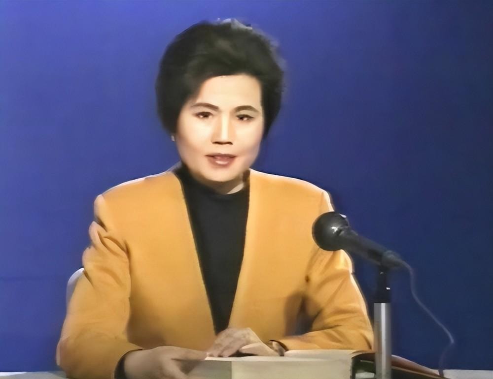 邢质斌近照，变化太大，网友：我的天呐！成白发苍苍的老太太了啊