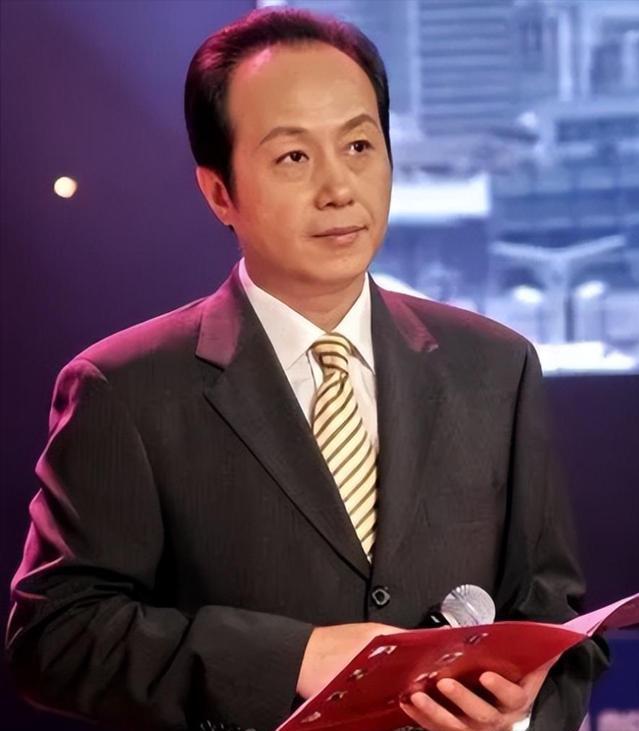 邢质斌近照，变化太大，网友：我的天呐！成白发苍苍的老太太了啊