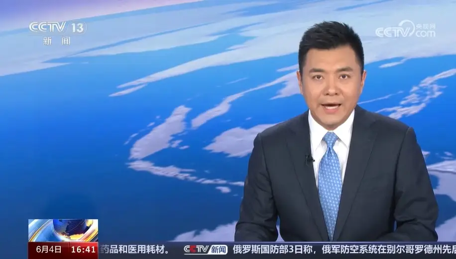 黄峰：出镜率大幅上涨，一天时间内连续主持新闻频道3个直播节目