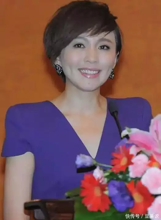 消失5年，央视“国脸”欧阳夏丹成功转行，背后原因让千万人落泪