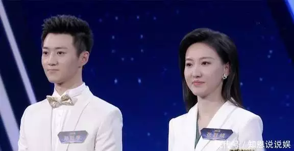 准00后主播首进央视新闻主桌！毕业拿铁饭碗，背景遭网友深扒