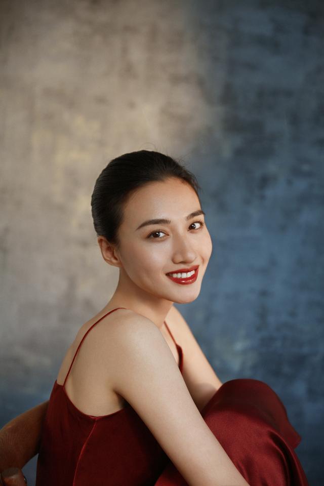 冯文娟：参演《中国医生》将自己“归零”丨角色