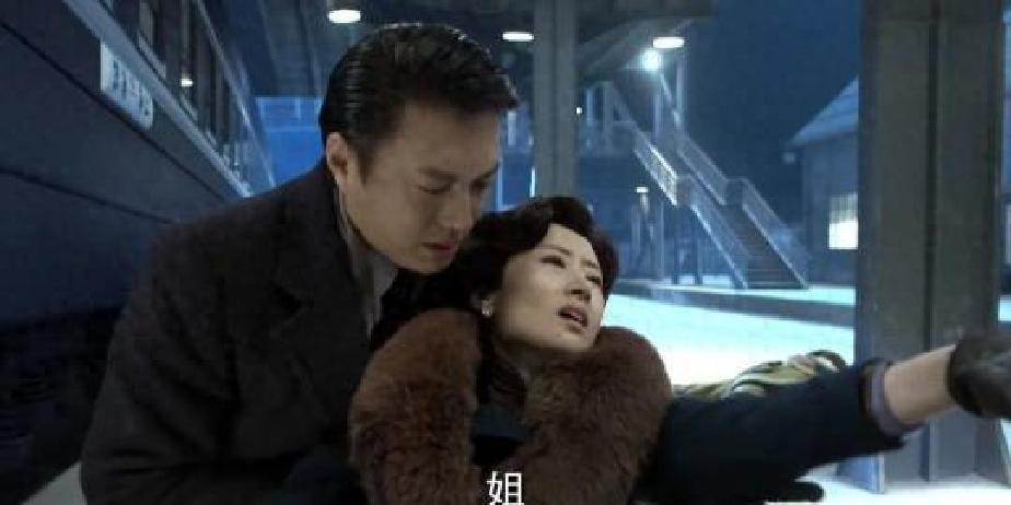 《伪装者》：明镜至死不知，同是明家人，明堂的身份比明楼还复杂