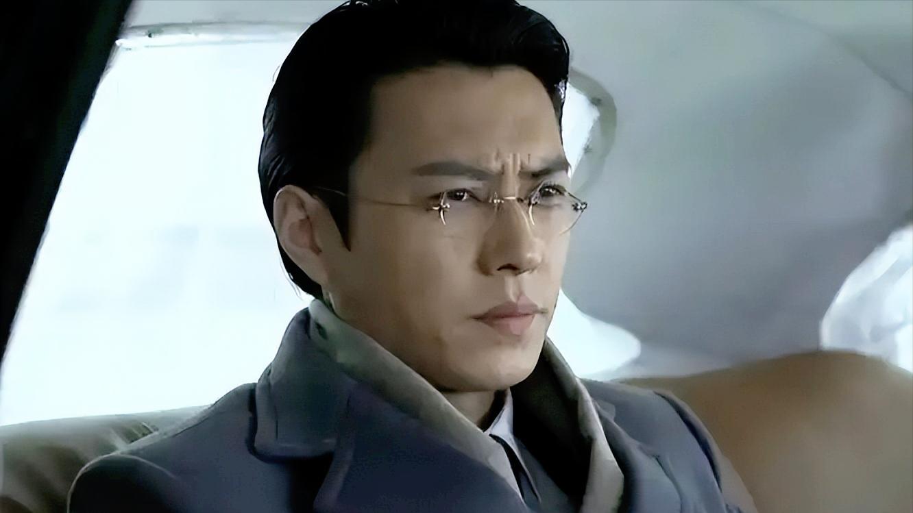 三看《伪装者》：才懂为何明楼的一句话，会吓得明台“连连后退”