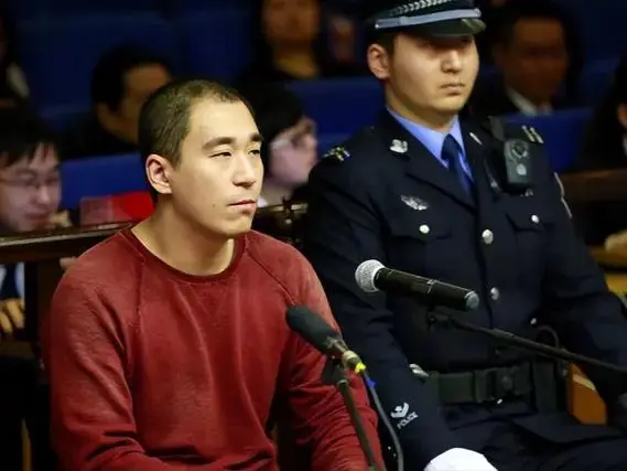 定居泰国的张默高调到让父亲张国立也无能为力了！