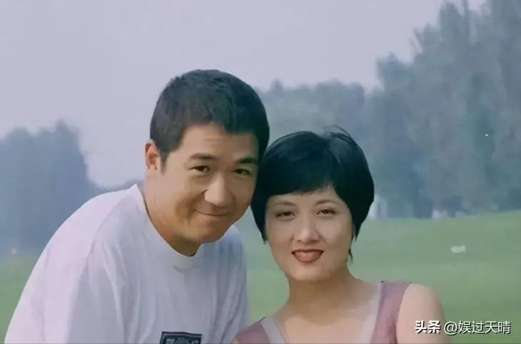 离婚成68岁邓婕心头痛，继子张默失望，养女逐渐像丈夫