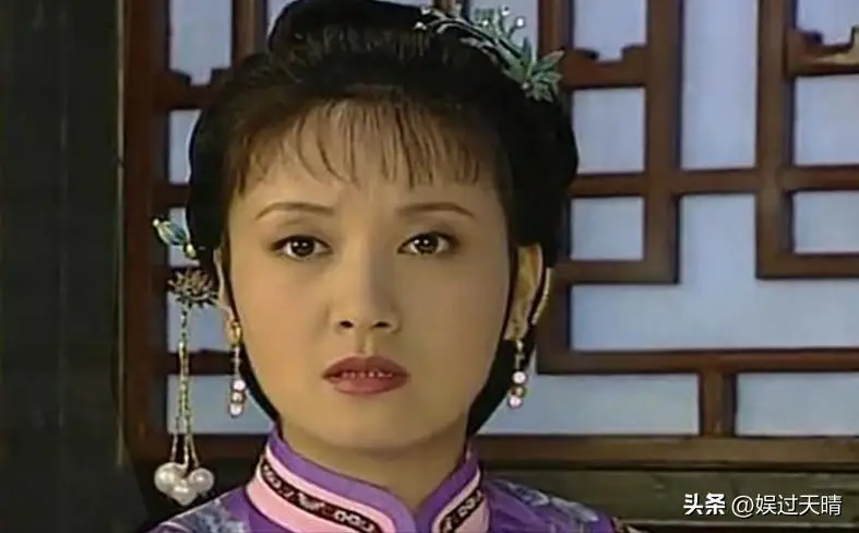 离婚成68岁邓婕心头痛，继子张默失望，养女逐渐像丈夫