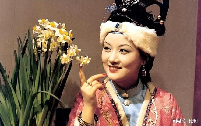 张国立与罗秀春离婚36年：他再婚有烦恼，她至今单身牵挂儿子