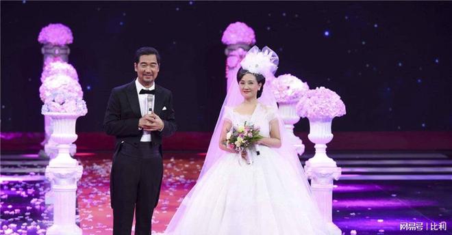 张国立与罗秀春离婚36年：他再婚有烦恼，她至今单身牵挂儿子