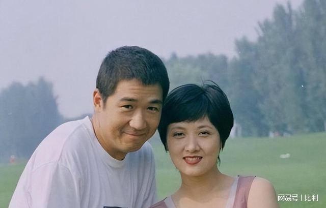 张国立与罗秀春离婚36年：他再婚有烦恼，她至今单身牵挂儿子