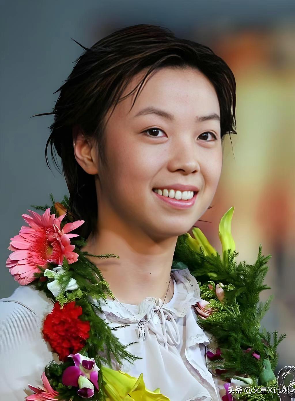 恩爱了16年，44岁张怡宁正绚烂如花，大20岁的丈夫徐威却衰老萎缩