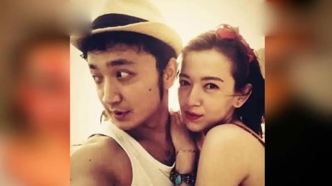尼格买提：娶旅游认识的女孩，婚后分居9年无儿无女，年过40的他如今怎样了？