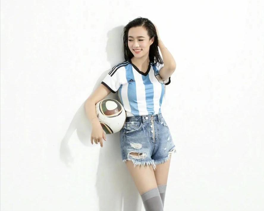 11个美女，是央视各频道的“当家花旦”，最性感的是“六公主”