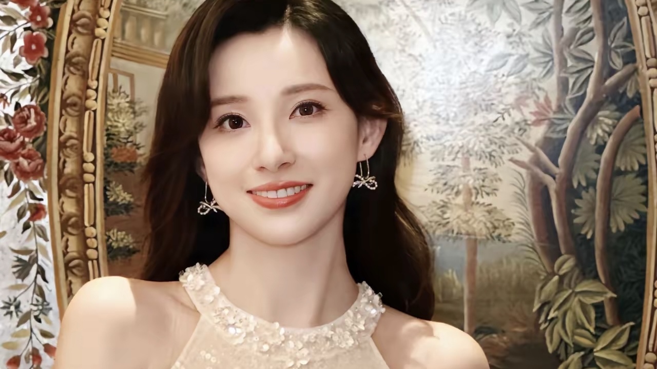 11个美女，是央视各频道的“当家花旦”，最性感的是“六公主”