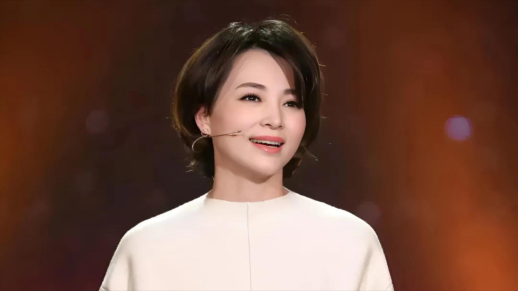 11个美女，是央视各频道的“当家花旦”，最性感的是“六公主”