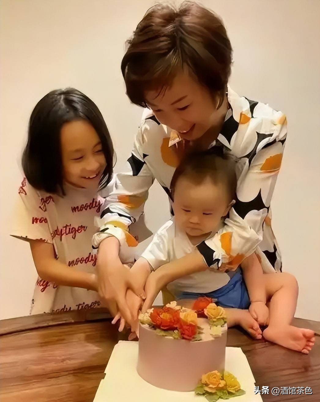 结婚16年，张怡宁依旧绚烂如花，他的丈夫徐威如今怎么样了？