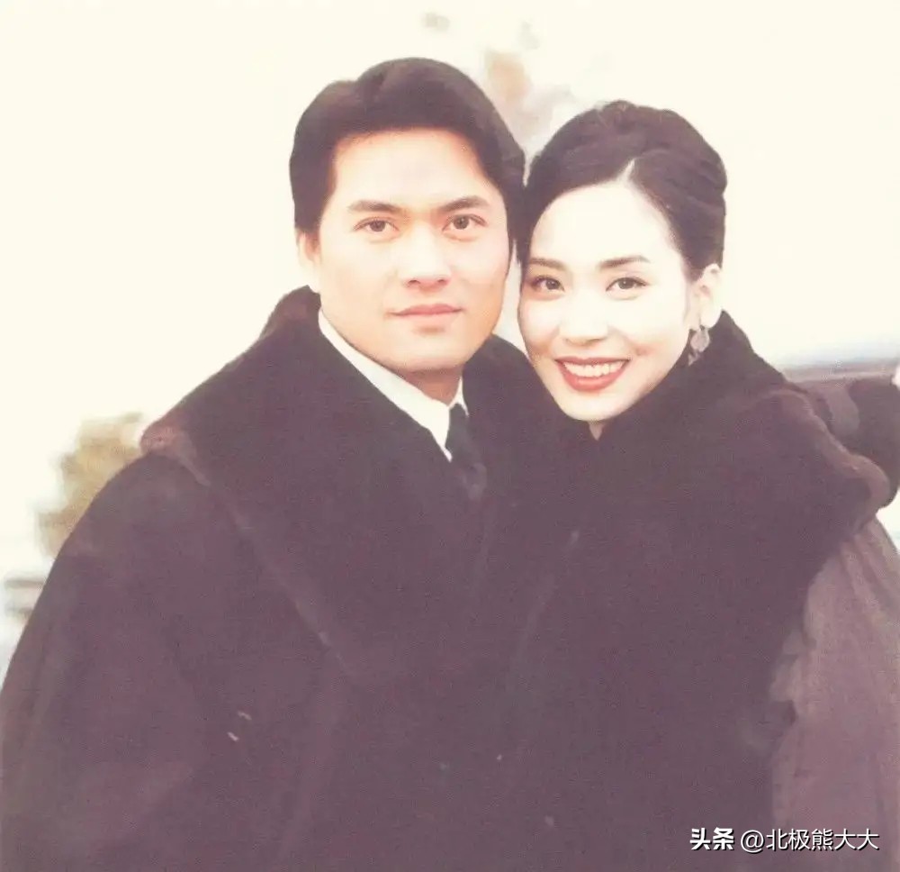 “夫凭妻贵”吕良伟：三婚娶贵州富婆一飞冲天，至少能少奋斗50年