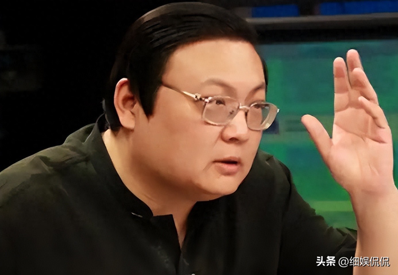 成败都靠一张嘴，53岁的梁宏达风光不再，被封杀后变得“讨人嫌”