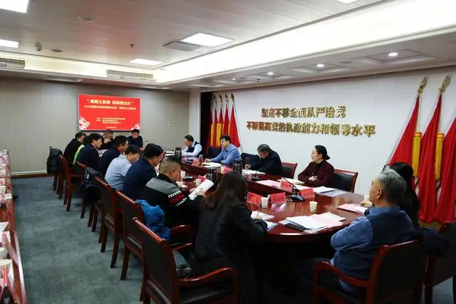 梁园区举办“高唱主旋律 梁园更出彩”迎新春媒体记者、网络名人座谈会