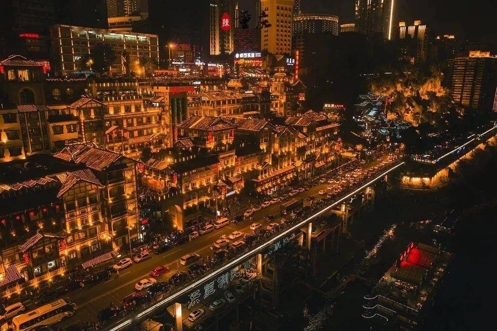 巴渝文化精髓洪崖洞，如何成为重庆第一网红景点