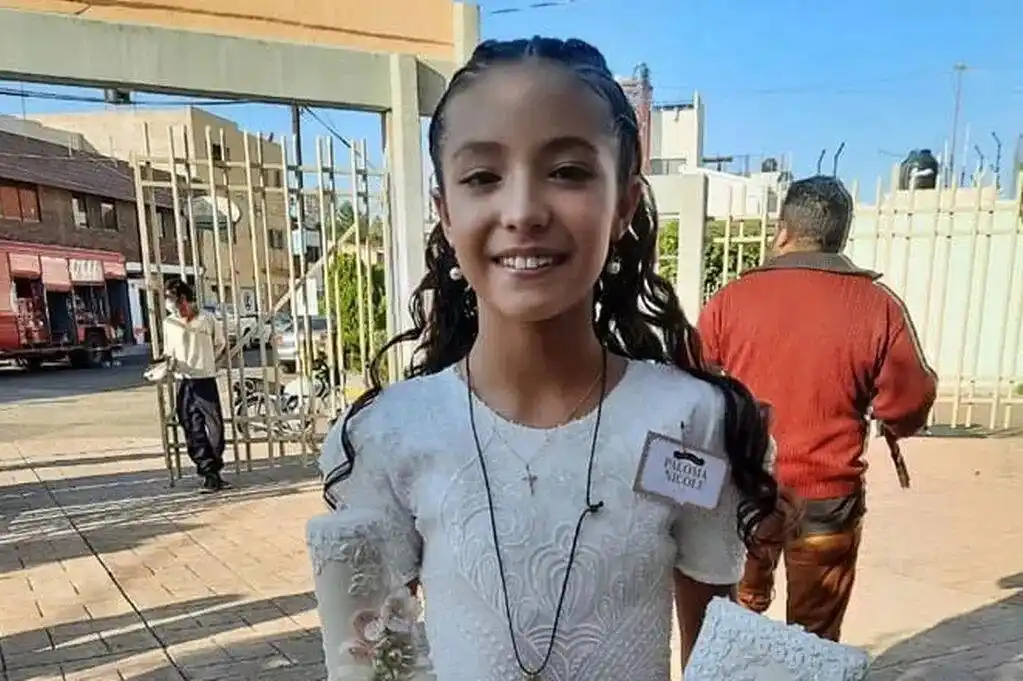 14岁少女入院一周后死亡，父亲追查才知她竟秘密做了隆胸手术