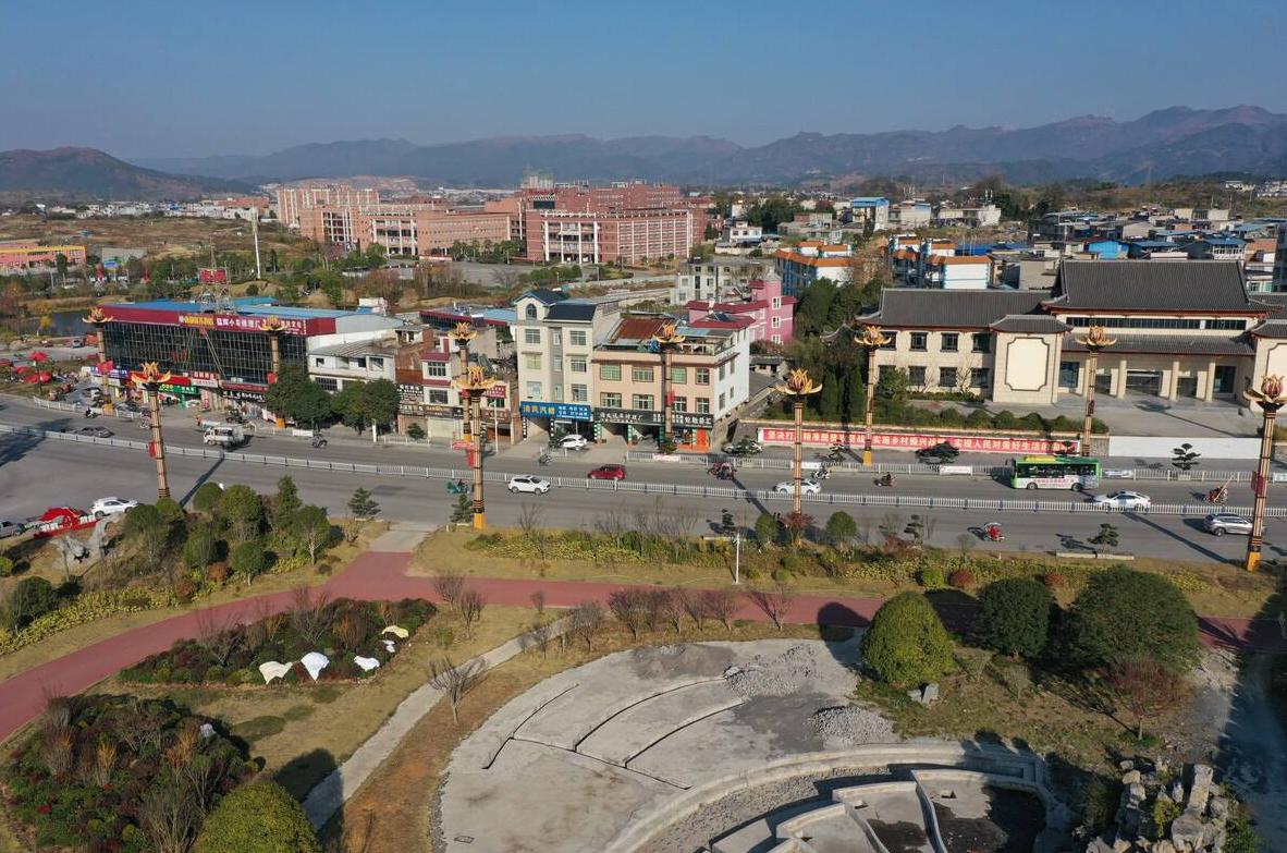 1977年贵州山洞发现俩女尸，凶手认罪却不结案，警方：没那么简单